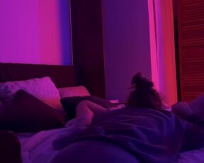 Real Lesbian Couple Fucks Eats Pussy and Fuck with Strap On